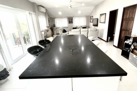 Villa à Phuket, Thaïlande 5 chambres № 140409 - photo 15