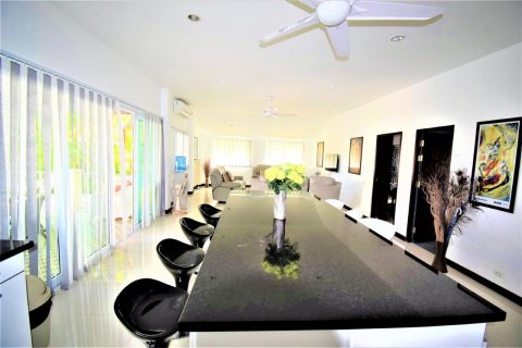 Villa à Phuket, Thaïlande 5 chambres № 140409 - photo 10