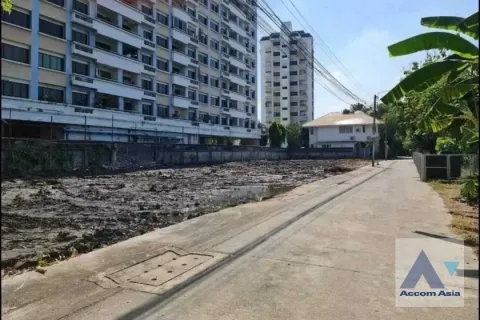 Terrain à Bang Na, Bangkok, Thaïlande № 219872