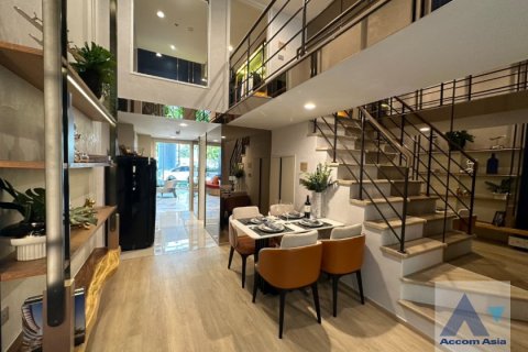 Duplex in Bang Rak, Bangkok, Thailand 2 Schlafzimmer № 219868 - Foto 1