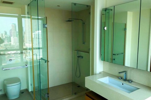 Condo in Khlong San, Bangkok, Thailand, 3 bedrooms  № 158672 - photo 17