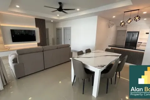 Casa de 4 dormitorios en Pattaya, Tailandia № 210890 - foto 3