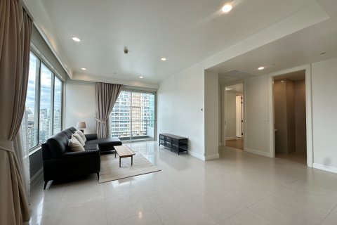 Кондоминиум с 2 спальнями в Патхум Ване, Бангкок, Таиланд № 151138 - фото 7