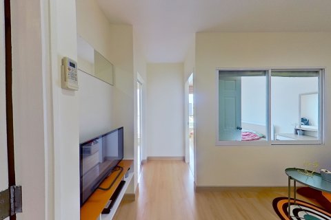 Studio dans le Condo à Watthana, Bangkok, Thaïlande  № 171285 - photo 2