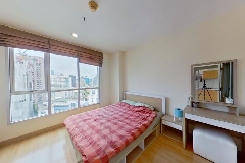 Studio dans le Condo à Watthana, Bangkok, Thaïlande  № 171285 - photo 4