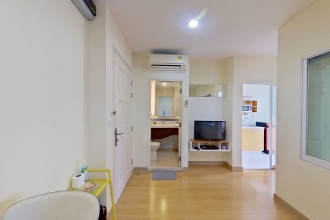 Studio dans le Condo à Watthana, Bangkok, Thaïlande  № 171285 - photo 8