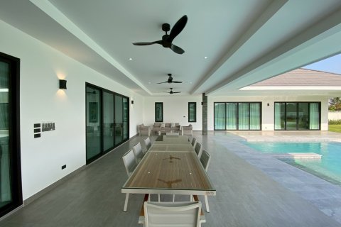 Дом в Хуа Хине, Таиланд с 5 спальнями  № 168088 - фото 9