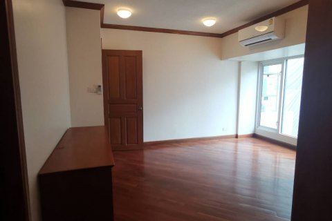 Кондоминиум с 3 спальнями в Бангкоке, Таиланд № 143335 - фото 5