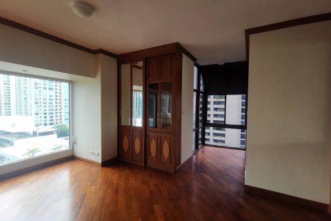 Кондоминиум с 3 спальнями в Бангкоке, Таиланд № 143335 - фото 13