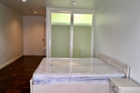 Кондоминиум с 2 спальнями в Бангкоке, Таиланд № 143336 - фото 3