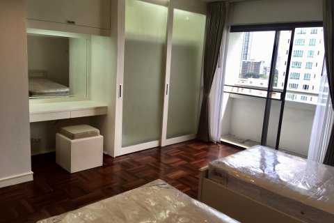 Кондоминиум с 2 спальнями в Бангкоке, Таиланд № 143336 - фото 6