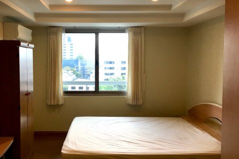 Кондоминиум с 3 спальнями в Бангкоке, Таиланд № 143337 - фото 2