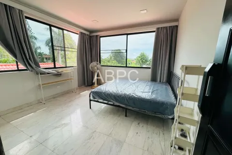 Casa de 8 dormitorios en Pattaya, Tailandia № 211813 - foto 4