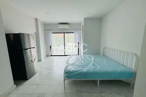 Casa de 8 dormitorios en Pattaya, Tailandia № 211813 - foto 11