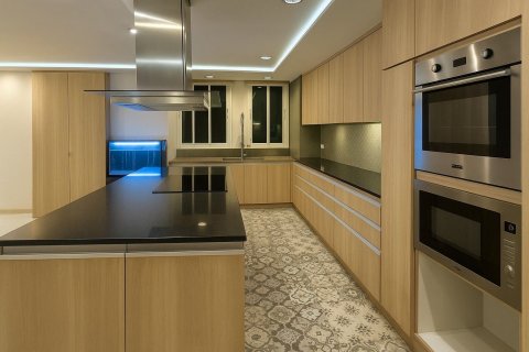 Penthouse in Watthana, Bangkok, Thailand 3 bedrooms № 142560 - photo 15