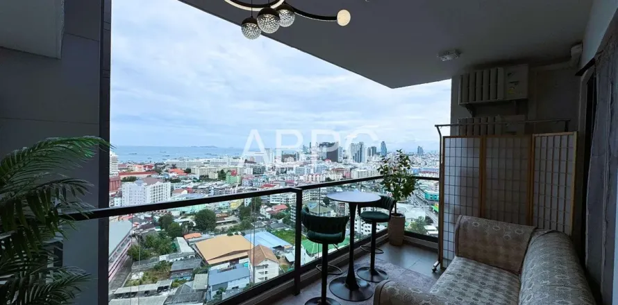 Condominio de 2 dormitorios en Pattaya, Tailandia № 211781