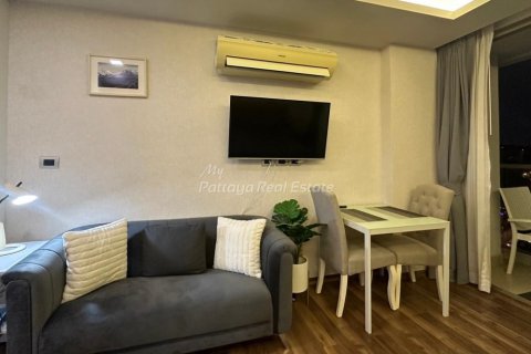 สตูดิโอในคอนโดมิเนียมในบางละมุง, ประเทศไทย № 205199