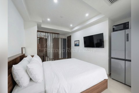 Studio in the Condo in Bang Lamung, Thailand № 205197 - photo 5