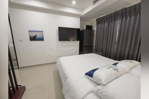 Studio in the Condo in Bang Lamung, Thailand № 205197 - photo 6