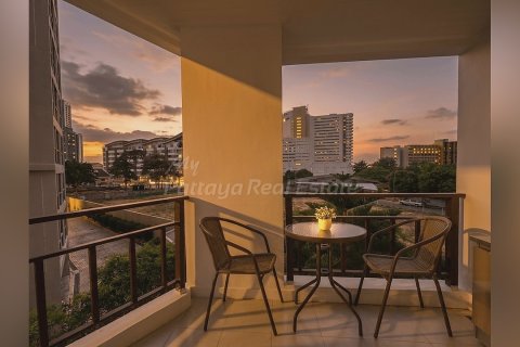Studio in the Condo in Bang Lamung, Thailand № 205197 - photo 9