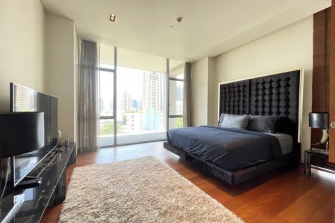 Кондоминиум с 2 спальнями в Сатхоне, Бангкок, Таиланд № 133795 - фото 4