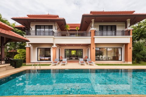 Villa in Phuket, Thailand 4 bedrooms № 133799 - photo 2