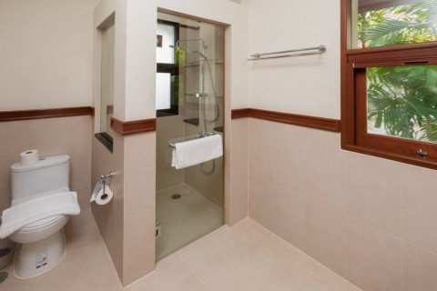 Villa in Phuket, Thailand 4 bedrooms № 133799 - photo 19
