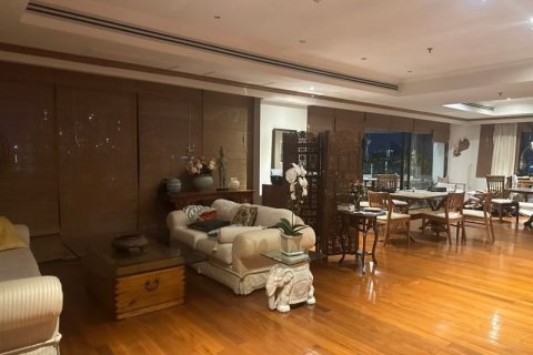 Кондоминиум с 3 спальнями в Ваттхане, Бангкок, Таиланд № 133798 - фото 10