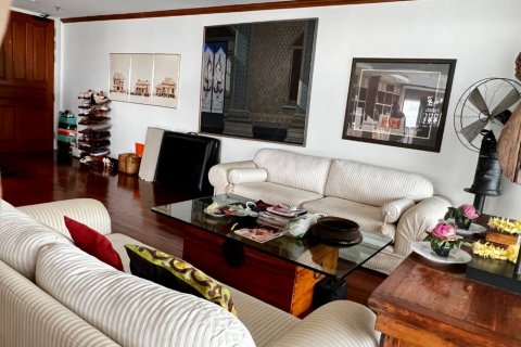 Кондоминиум с 3 спальнями в Ваттхане, Бангкок, Таиланд № 133798 - фото 3