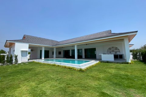 Villa in Hua Hin, Thailand 4 bedrooms № 168364