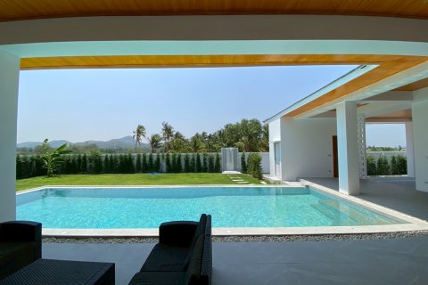 Villa in Hua Hin, Thailand 4 bedrooms № 168364 - photo 6