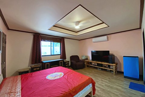 Villa in Pran Buri, Thailand 4 bedrooms № 168365 - photo 24