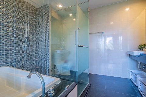 Condo in Hua Hin, Thailand, 2 bedrooms  № 168367 - photo 7