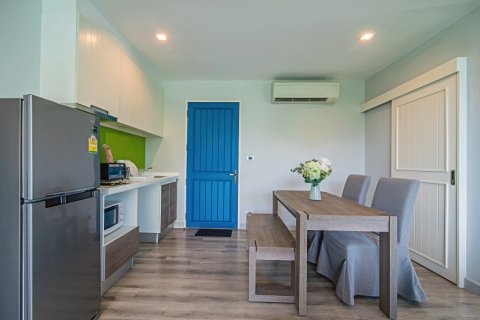 Condo in Hua Hin, Thailand, 2 bedrooms  № 168367 - photo 11
