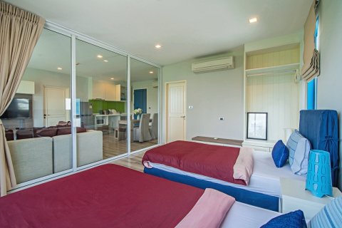 Condo in Hua Hin, Thailand, 2 bedrooms  № 168367 - photo 9