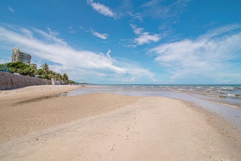 Condo in Hua Hin, Thailand, 2 bedrooms  № 168367 - photo 24