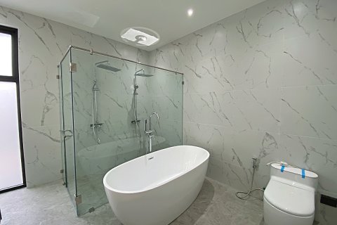 Villa in Hua Hin, Thailand 4 bedrooms № 168397 - photo 23