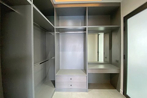 Villa in Hua Hin, Thailand 4 bedrooms № 168397 - photo 26