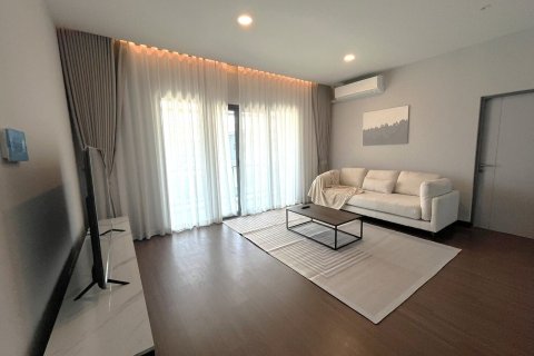 Maison à Bang Kaeo, Thaïlande 5 chambres № 155981 - photo 11