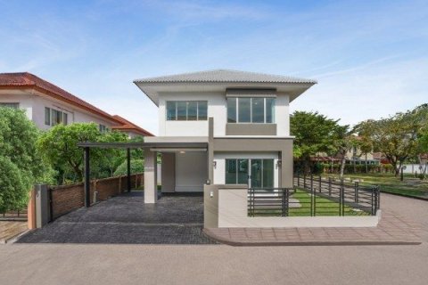 Maison à Bang Kruai, Thaïlande 3 chambres № 155980 - photo 1