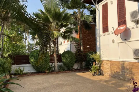 Villa in Hua Hin, Thailand 4 bedrooms № 159256 - photo 11