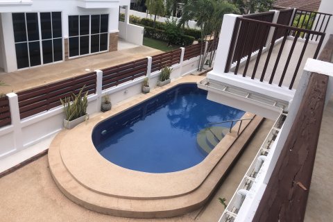 Villa in Hua Hin, Thailand 4 bedrooms № 159256 - photo 22