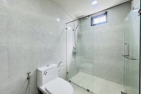 House in Pattaya, Thailand 4 bedrooms № 140737 - photo 7