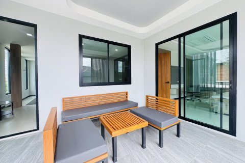 House in Pattaya, Thailand 4 bedrooms № 140737 - photo 21
