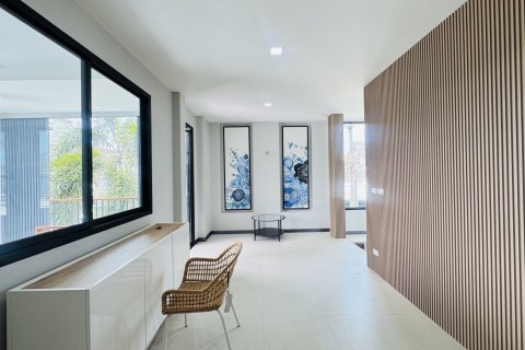 House in Pattaya, Thailand 4 bedrooms № 140737 - photo 16