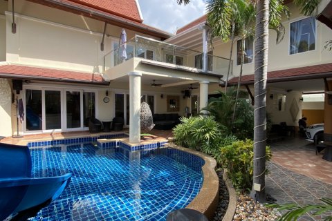 Вилла в Паттайе, Таиланд с 4 спальнями  № 140738 - фото 6