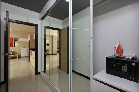 Condo in Phuket, Thailand, 2 bedrooms № 154712 - photo 11