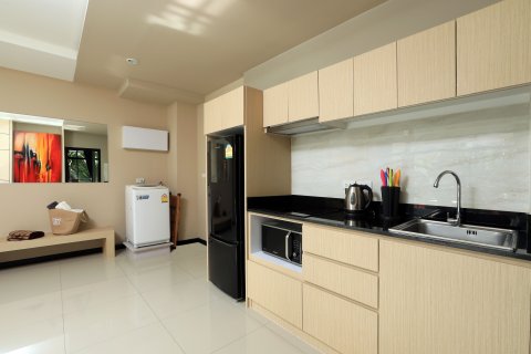Condo in Phuket, Thailand, 2 bedrooms № 154712 - photo 2