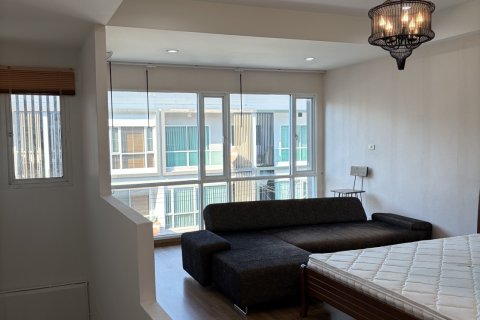 Таунхаус в Буенг Куме, Бангкок, Таиланд с 3 спальнями № 154711 - фото 7