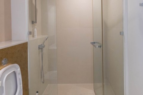 Кондоминиум с 2 спальнями в Кхлонг Сане, Бангкок, Таиланд № 154710 - фото 14